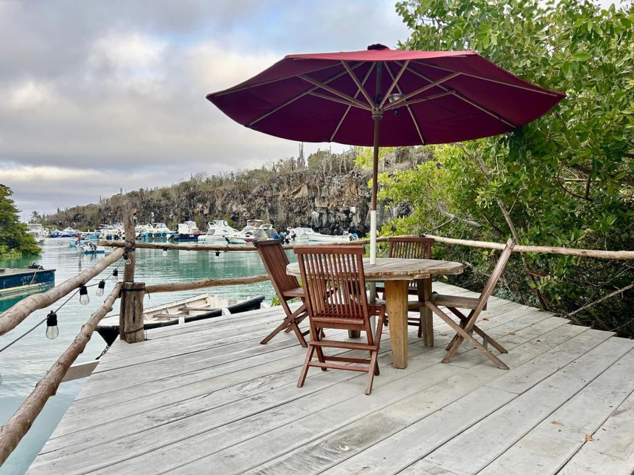 Casa Kubler Bed & Breakfast Puerto Ayora  Dış mekan fotoğraf